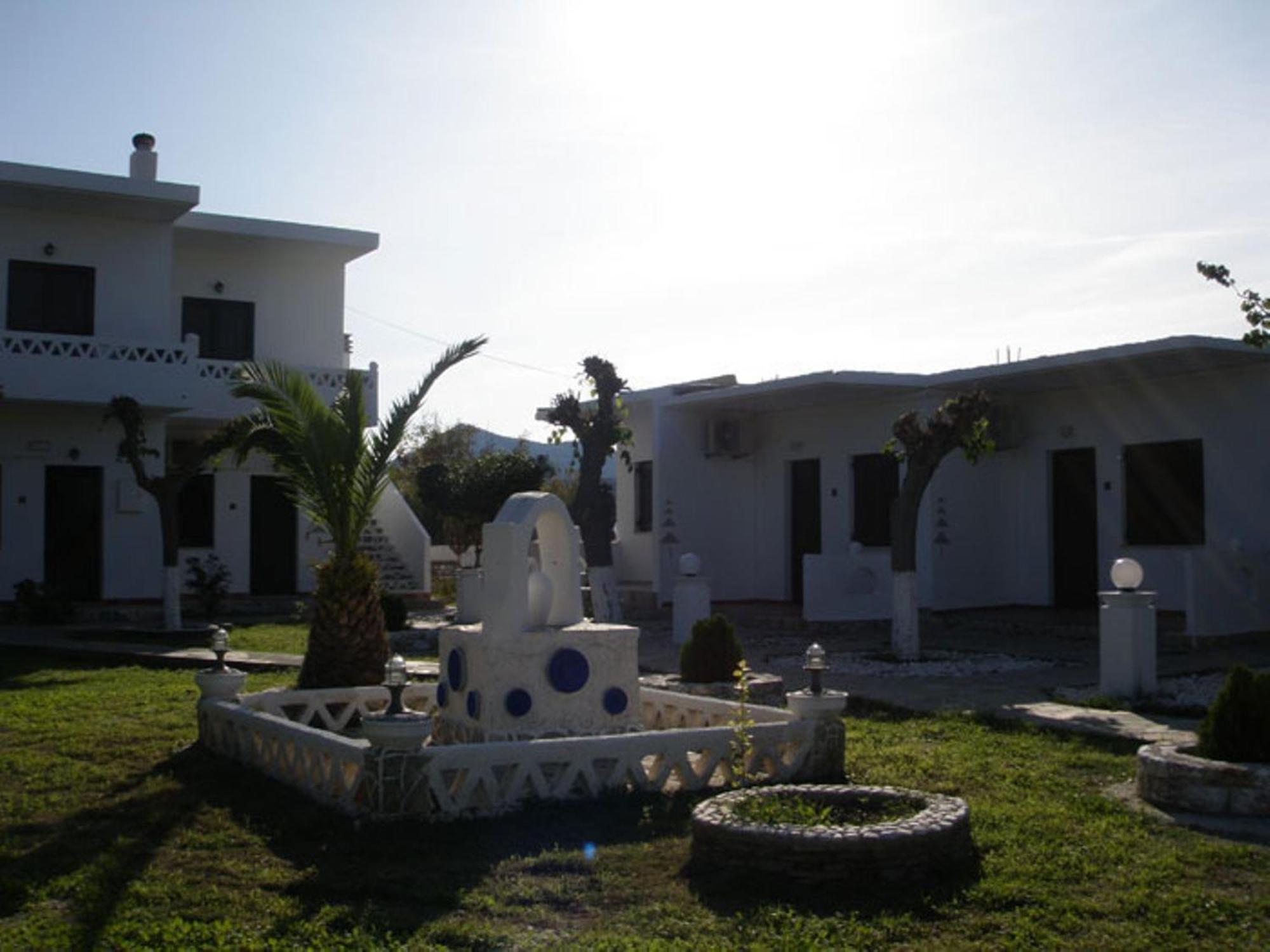 Skyros Avra Residences Екстериор снимка